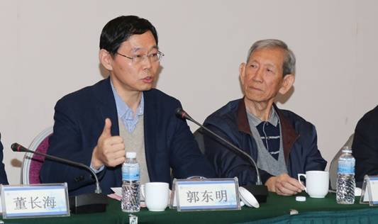 凝聚校友爱校情怀共谋学校发展大计